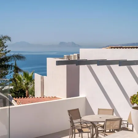 Stunning In Urban,puerto De Estep, With Outdoor Swimming Pool, Wifi And Swimming Pool Estepona
