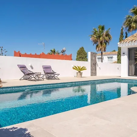 Stunning In Urban,puerto De Estep, With Outdoor Swimming Pool, Wifi And Swimming Pool Holiday home Estepona