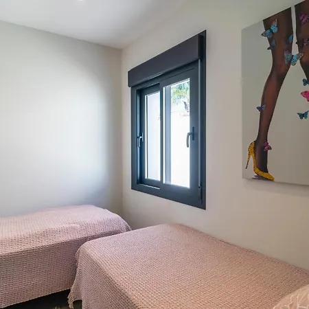 Stunning In Urban,puerto De Estep, With Outdoor Swimming Pool, Wifi And Swimming Pool Holiday home Estepona